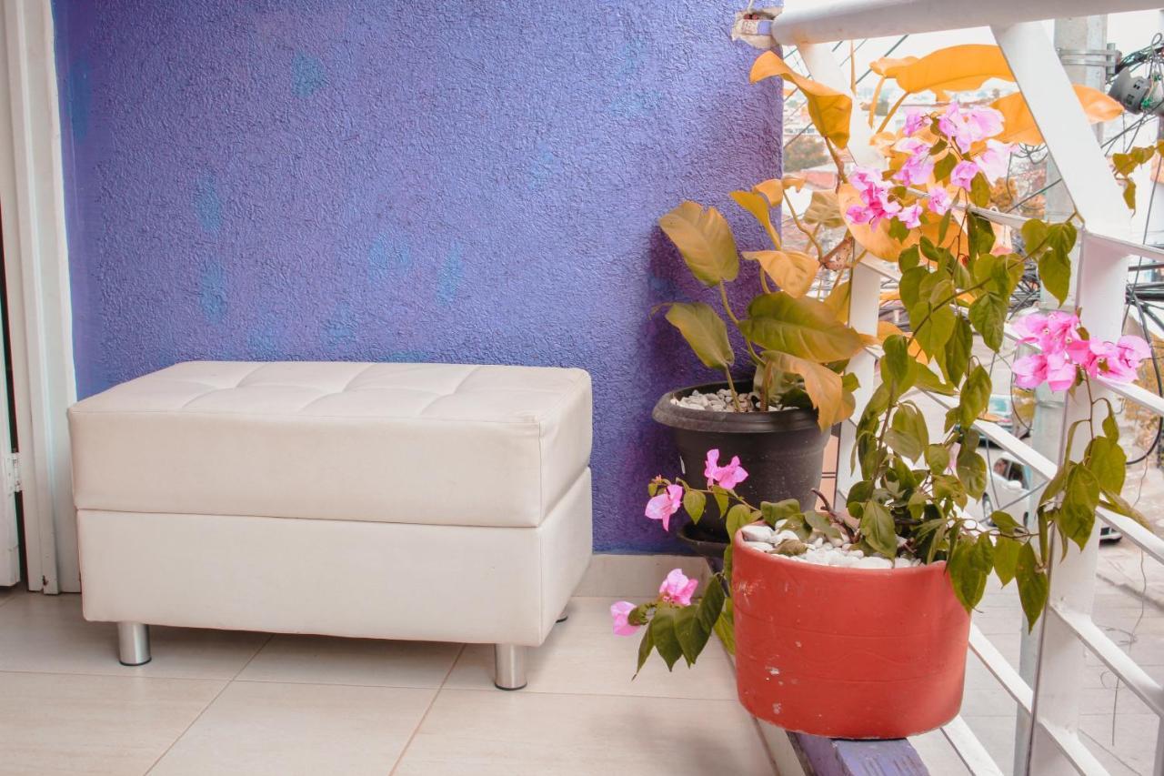 Hostal La Mercedes Street Cali Bagian luar foto