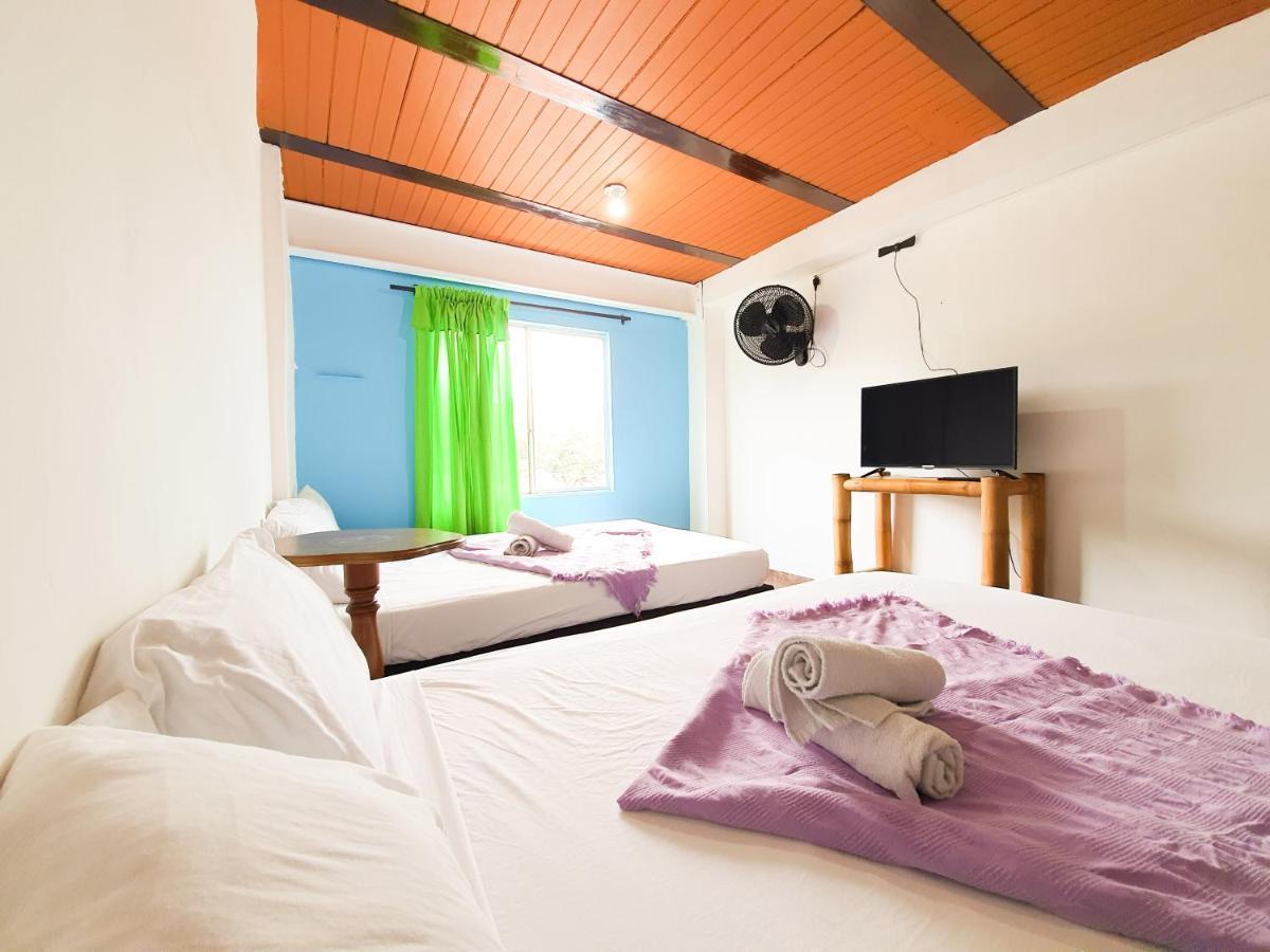 Hostal La Mercedes Street Cali Bagian luar foto